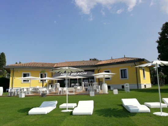 Hiki Beach Restaurant